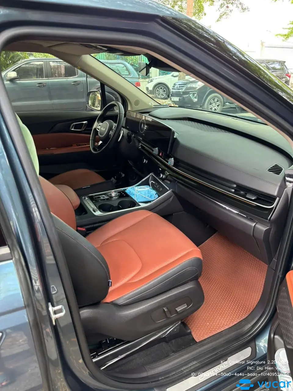 Kia Carnival Signature 2.2D 2024 - Nội thất 2