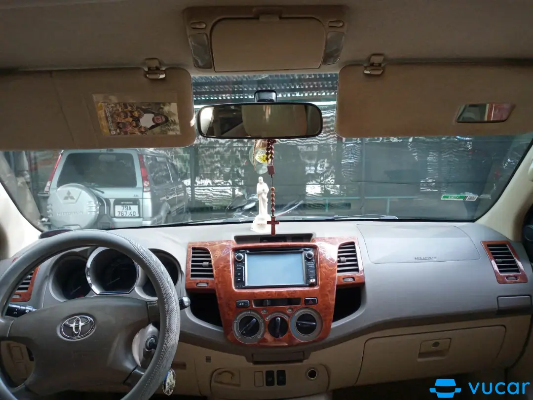 Toyota Fortuner SR5 2.7 AT 2007 - Nội thất 6