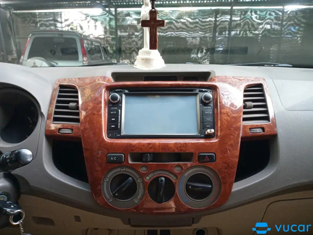 Toyota Fortuner SR5 2.7 AT 2007 - Nội thất 7