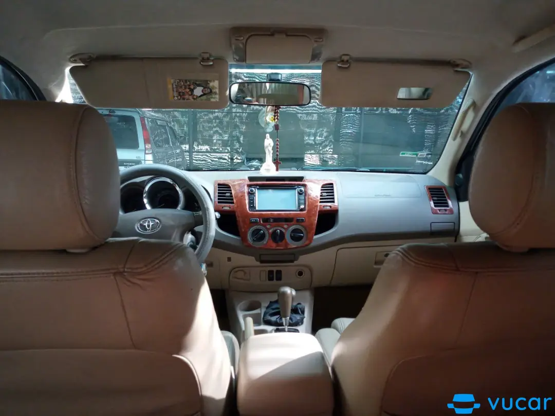 Toyota Fortuner SR5 2.7 AT 2007 - Nội thất 16