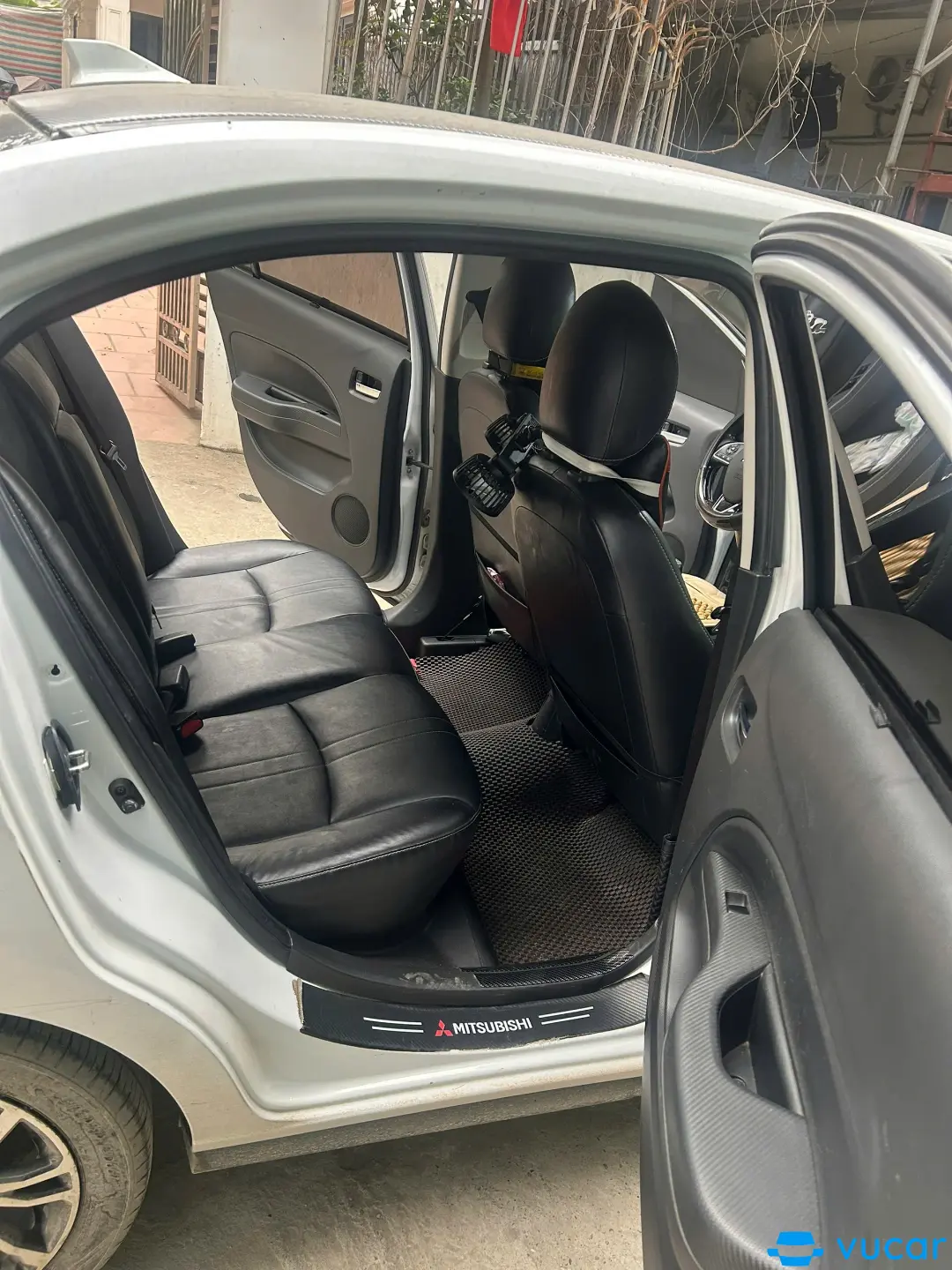 Mitsubishi Attrage 1.2 CVT 2022 - Nội thất 9