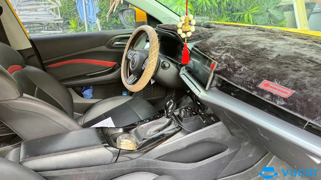 MG 5 Luxury 1.5 AT 2022 - Khoang động cơ 1