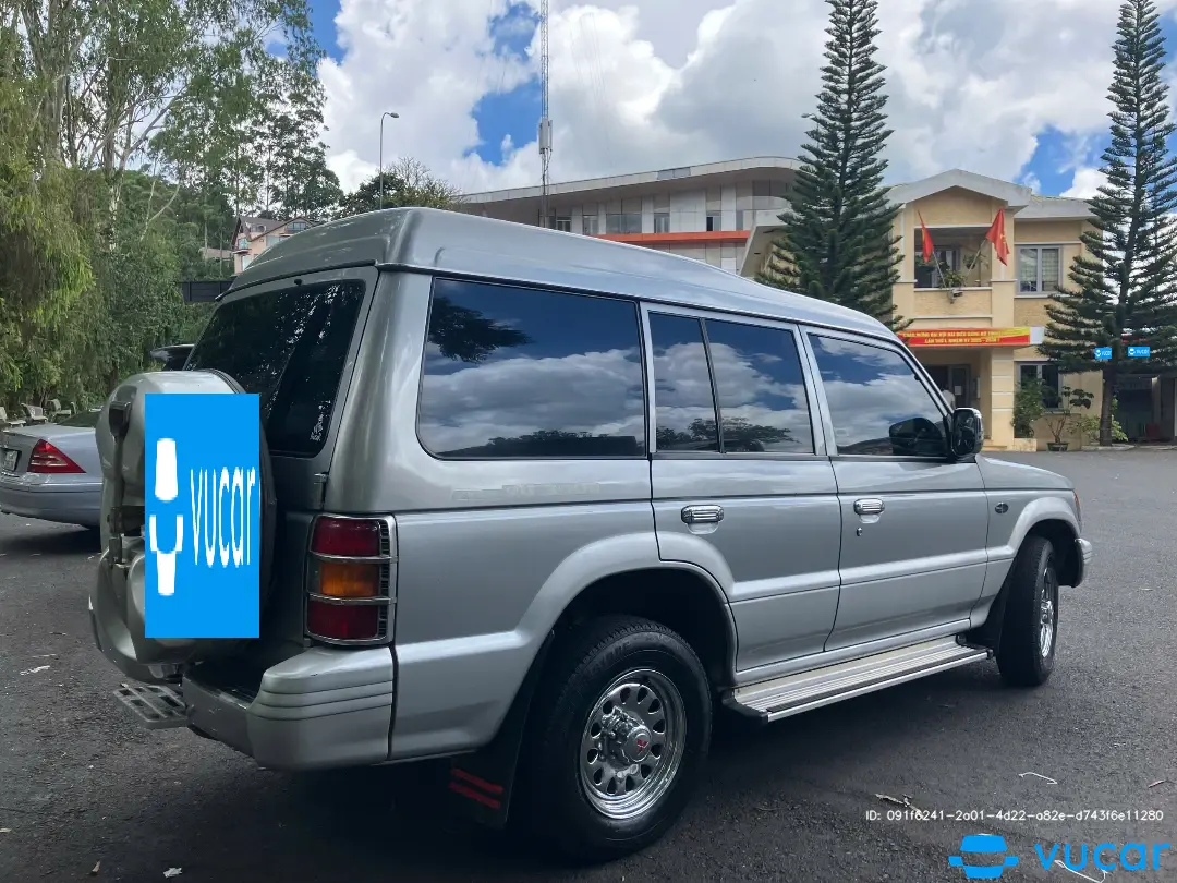 Mitsubishi Pajero 3.0 2003 - Ngoại thất 4