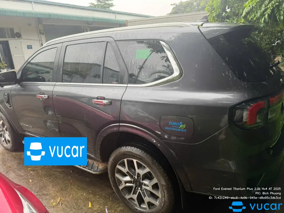 Ford Everest Titanium Plus 2.0L 4x4 AT 2025 - Ngoại thất 3