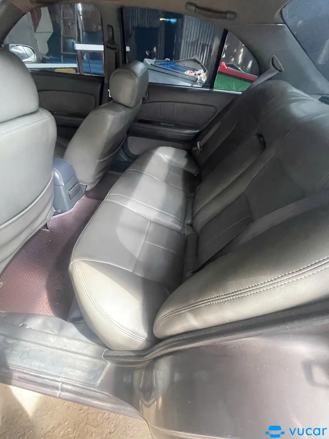 Nissan Maxima 1997 - Nội thất 2