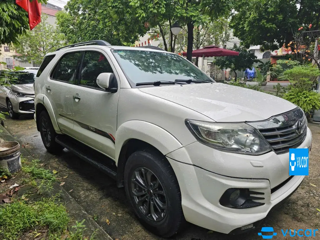 Toyota Fortuner TRD Sportivo 4x4 AT 2016 - Ngoại thất 3
