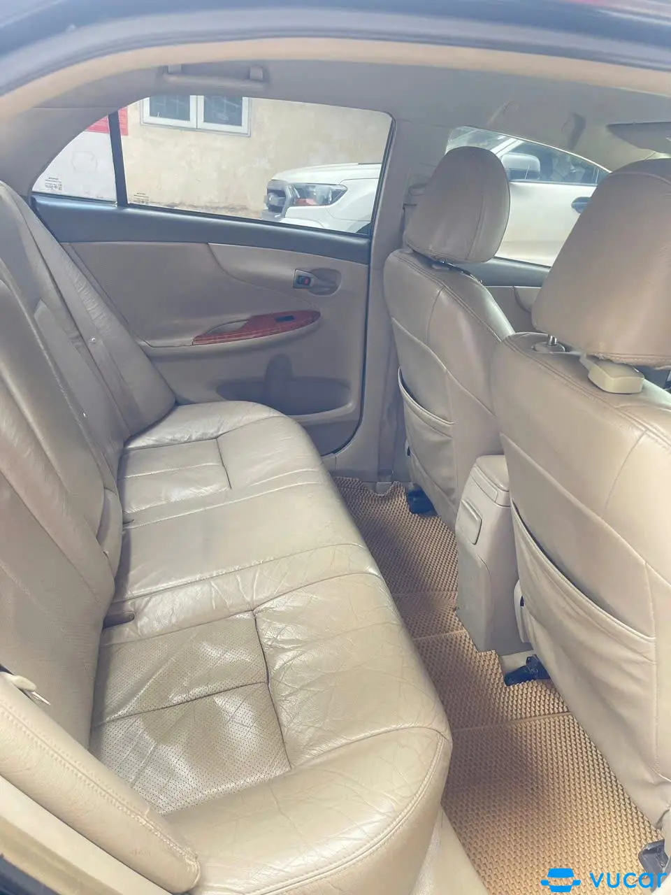 Toyota Corolla altis 1.8G MT 2010 - Nội thất 2