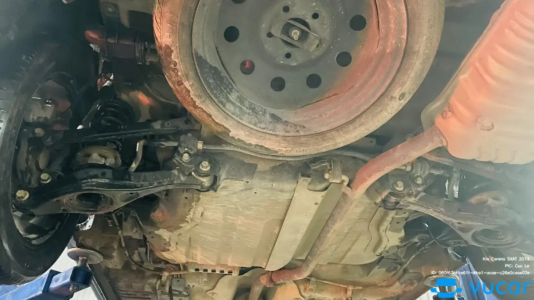 Kia Carens SXAT 2013 - Gầm & khung xe 2