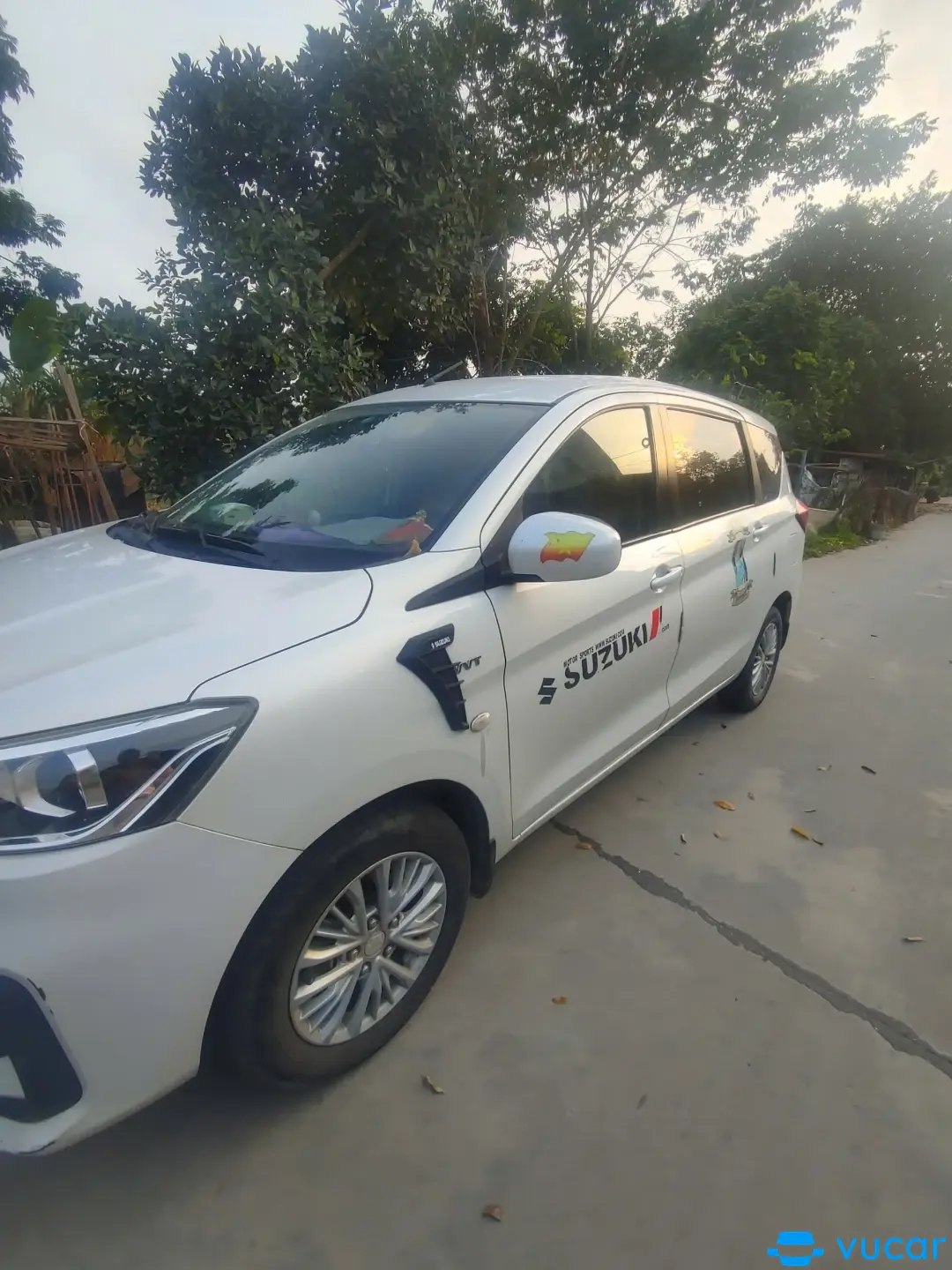 Ảnh xe Suzuki Ertiga Hybrid 1.5 AT 2022 - ảnh 3