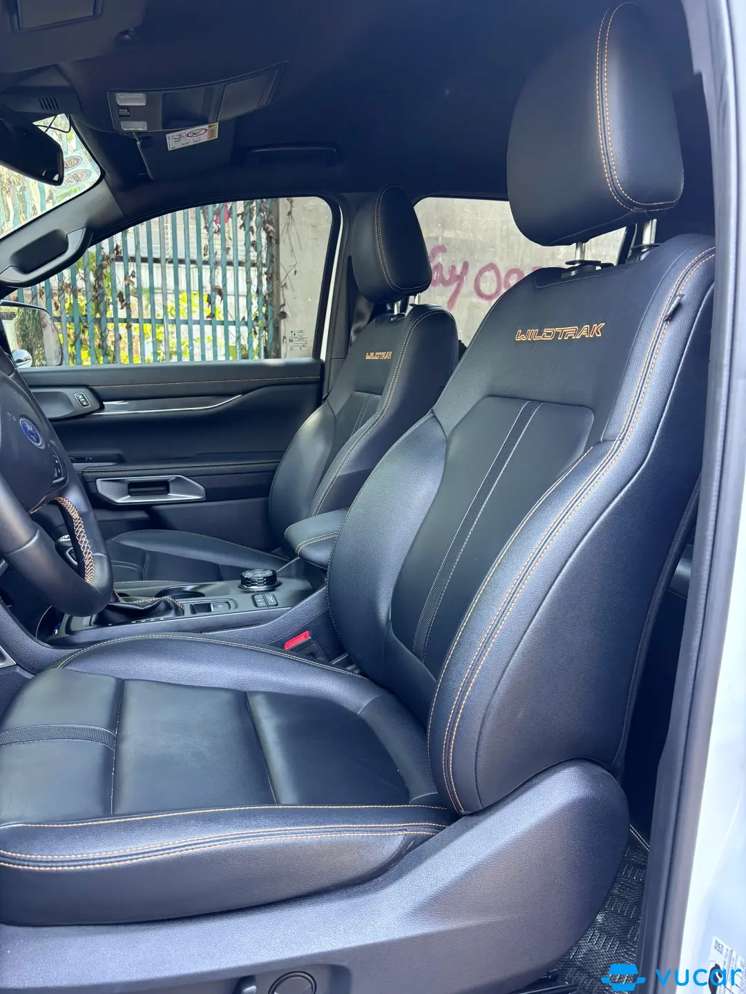 Ford Ranger Wildtrak 2.0L 4x4 AT 2025 - Nội thất 3