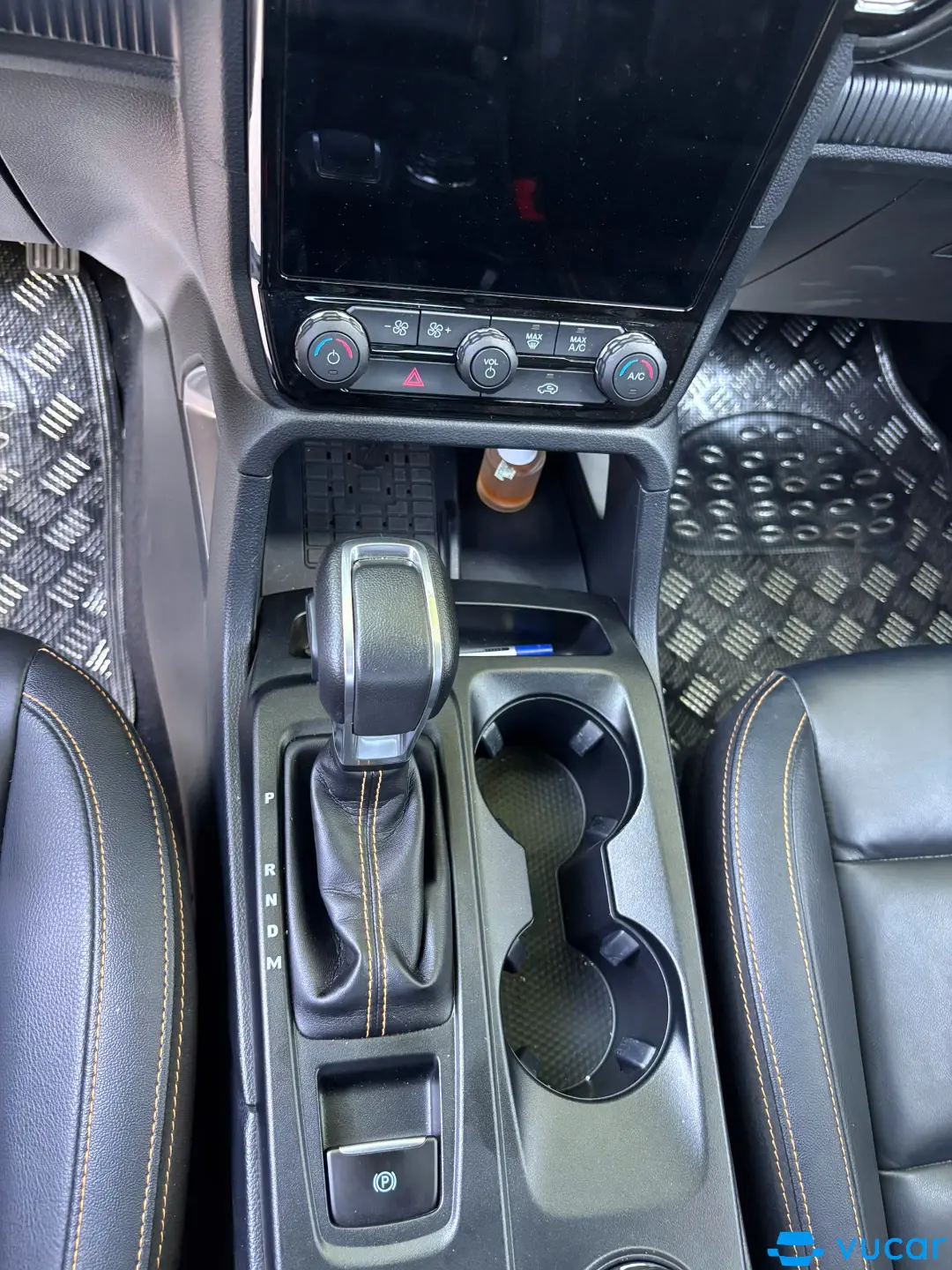 Ford Ranger Wildtrak 2.0L 4x4 AT 2025 - Nội thất 4