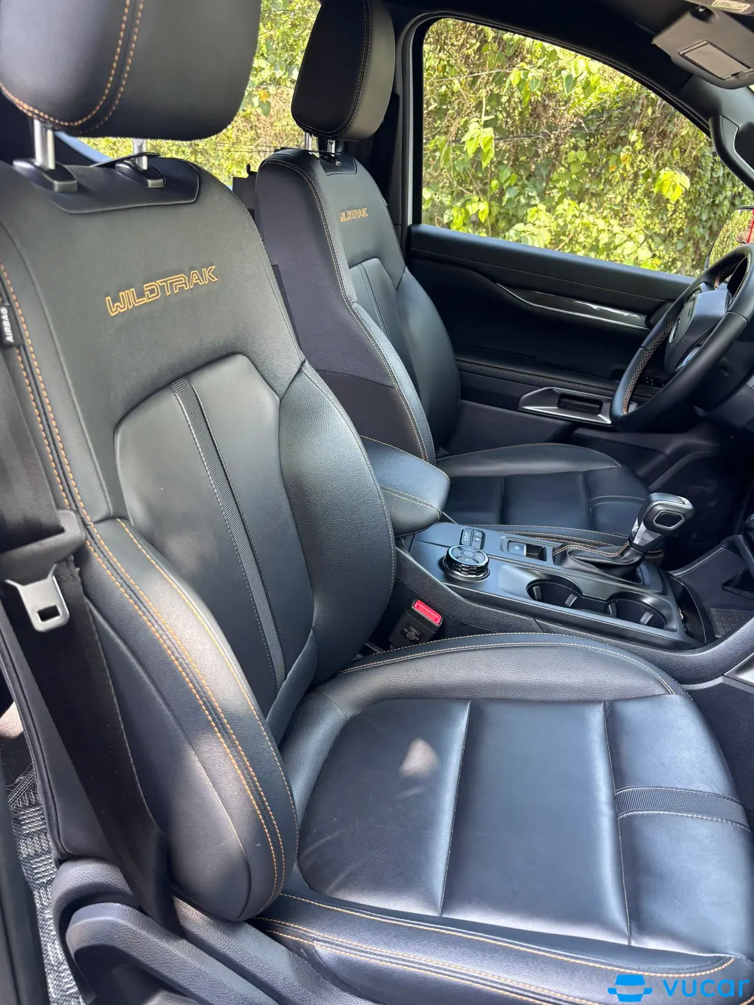 Ford Ranger Wildtrak 2.0L 4x4 AT 2025 - Nội thất 1