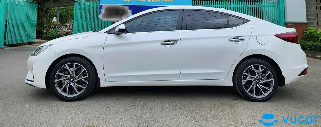 Ảnh xe Hyundai Elantra 2.0 AT 2020