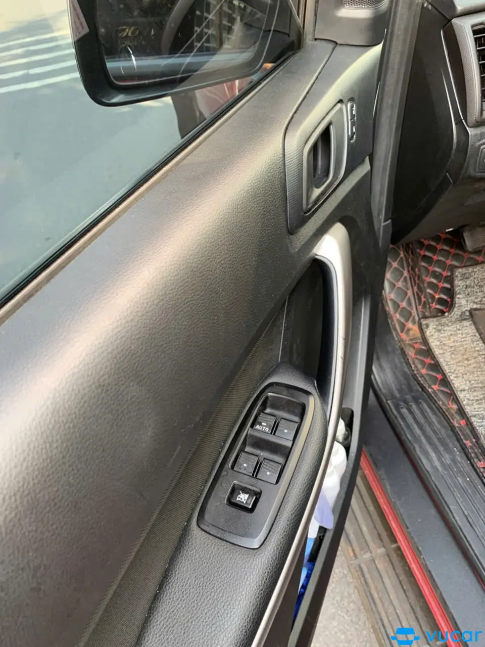 Ford Ranger XLS 2.2L 4x2 AT 2022 - Nội thất 11