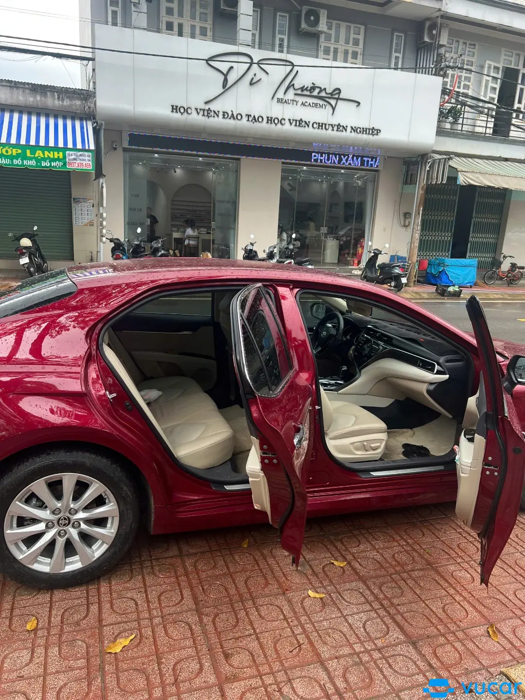 Toyota Camry 2.0G 2021 - Ngoại thất 8