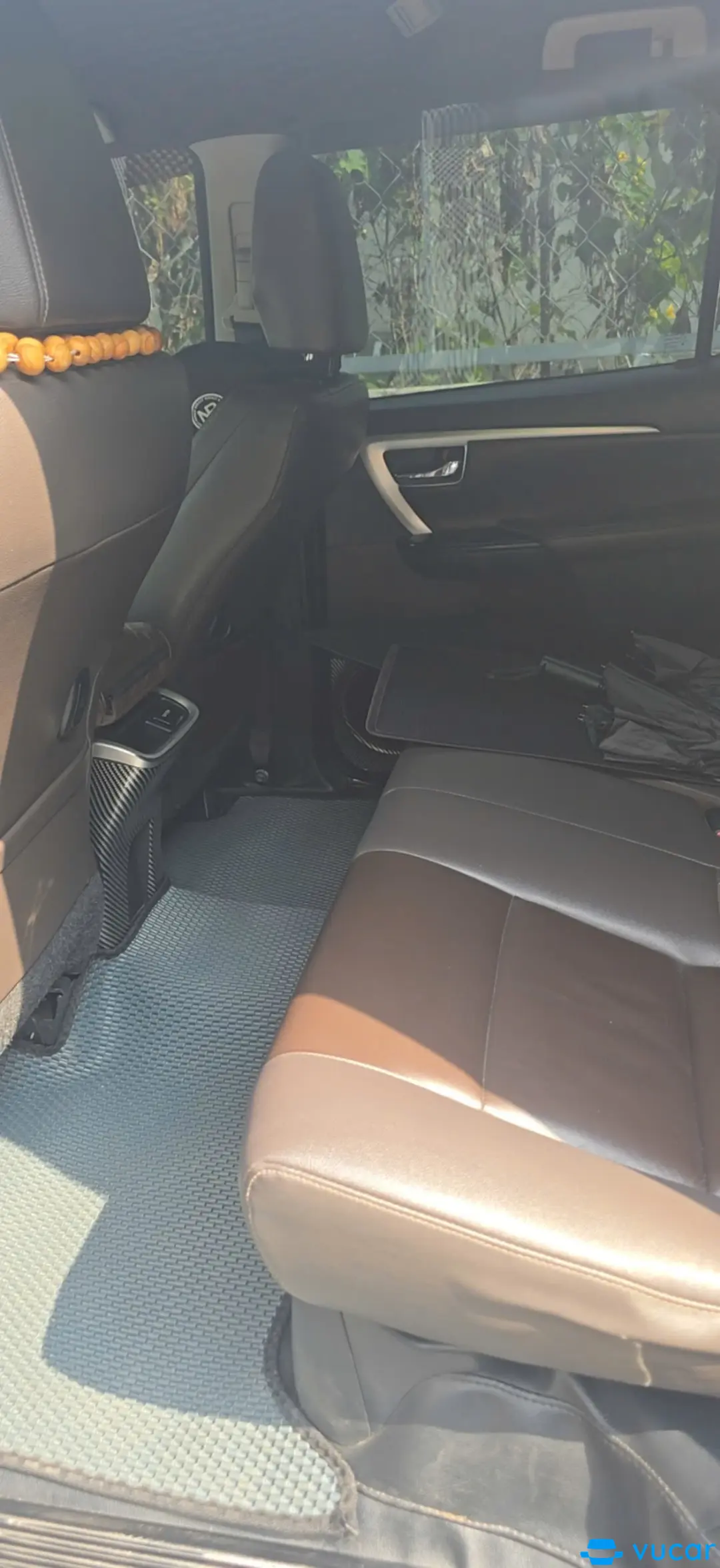 Toyota Fortuner 2.4L 4x2 AT 2020 - Nội thất 1