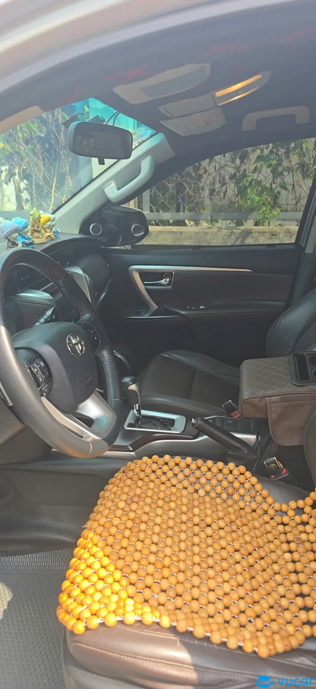 Toyota Fortuner 2.4L 4x2 AT 2020 - Nội thất 2