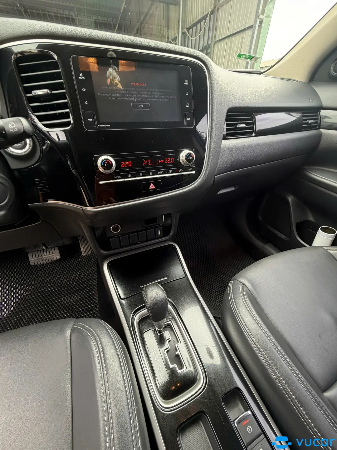 MITSUBISHI OUTLANDER 2.0 CVT 2021 - Nội thất 2