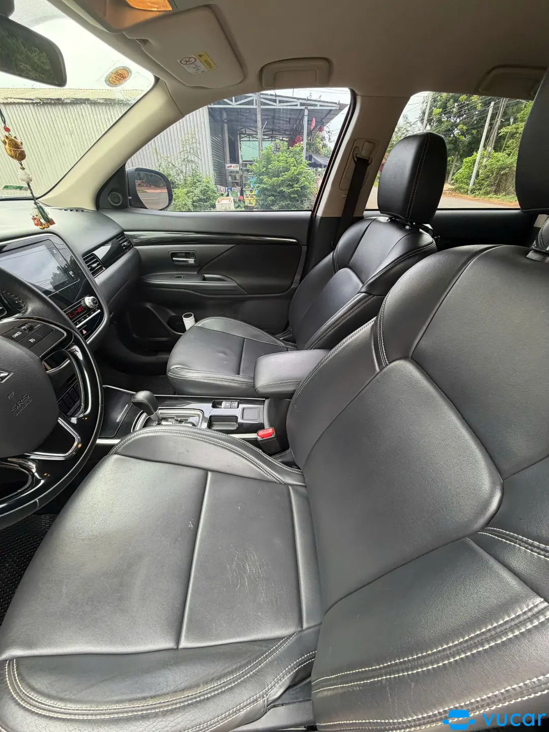 MITSUBISHI OUTLANDER 2.0 CVT 2021 - Nội thất 3