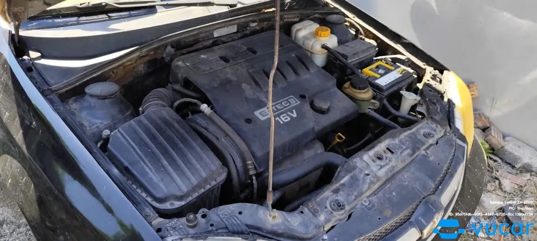 Daewoo Lacetti EX 2009 - Khoang động cơ 4