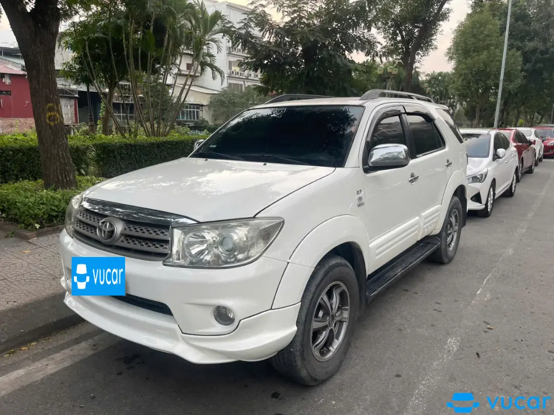 Fortuner - Ngoại thất 4
