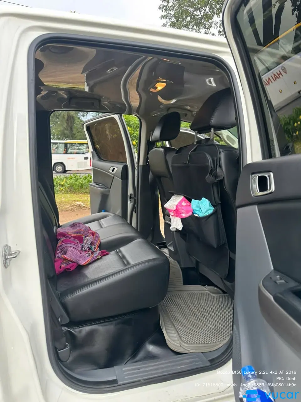 Mazda Bt50 Luxury 2.2L 4x2 AT 2019 - Nội thất 3