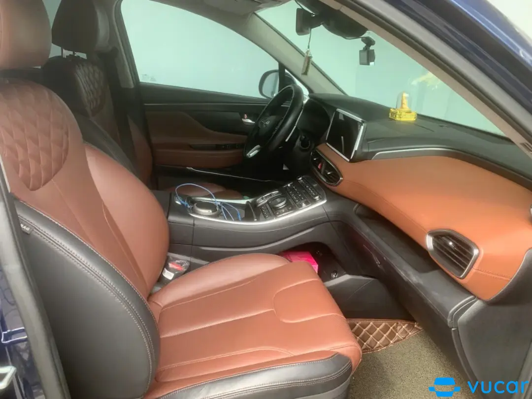 Hyundai Santafe Cao cấp 2.2L HTRAC 2022 - Nội thất 1