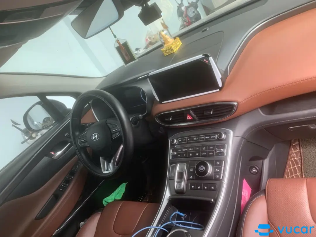 Hyundai Santafe Cao cấp 2.2L HTRAC 2022 - Nội thất 2