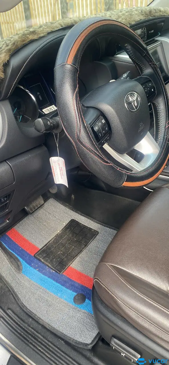 Toyota Fortuner 2020 - Nội thất 3