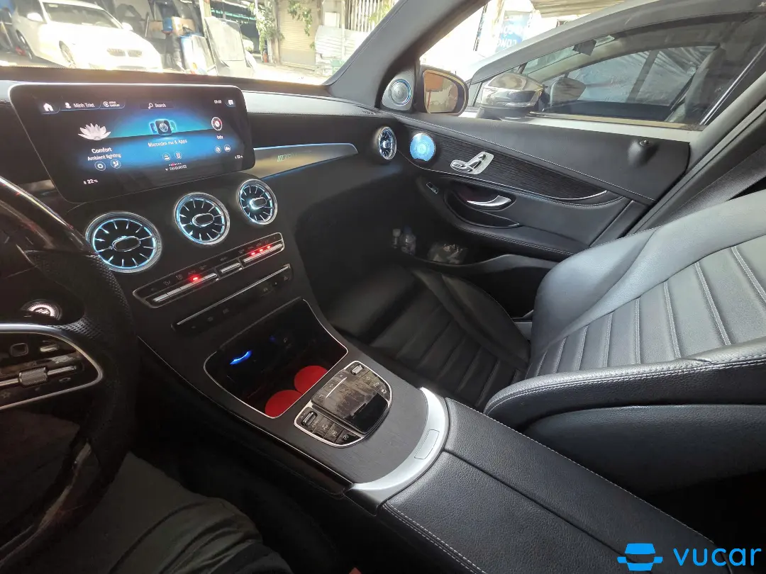 mercedes glc300 2020 - Nội thất 5