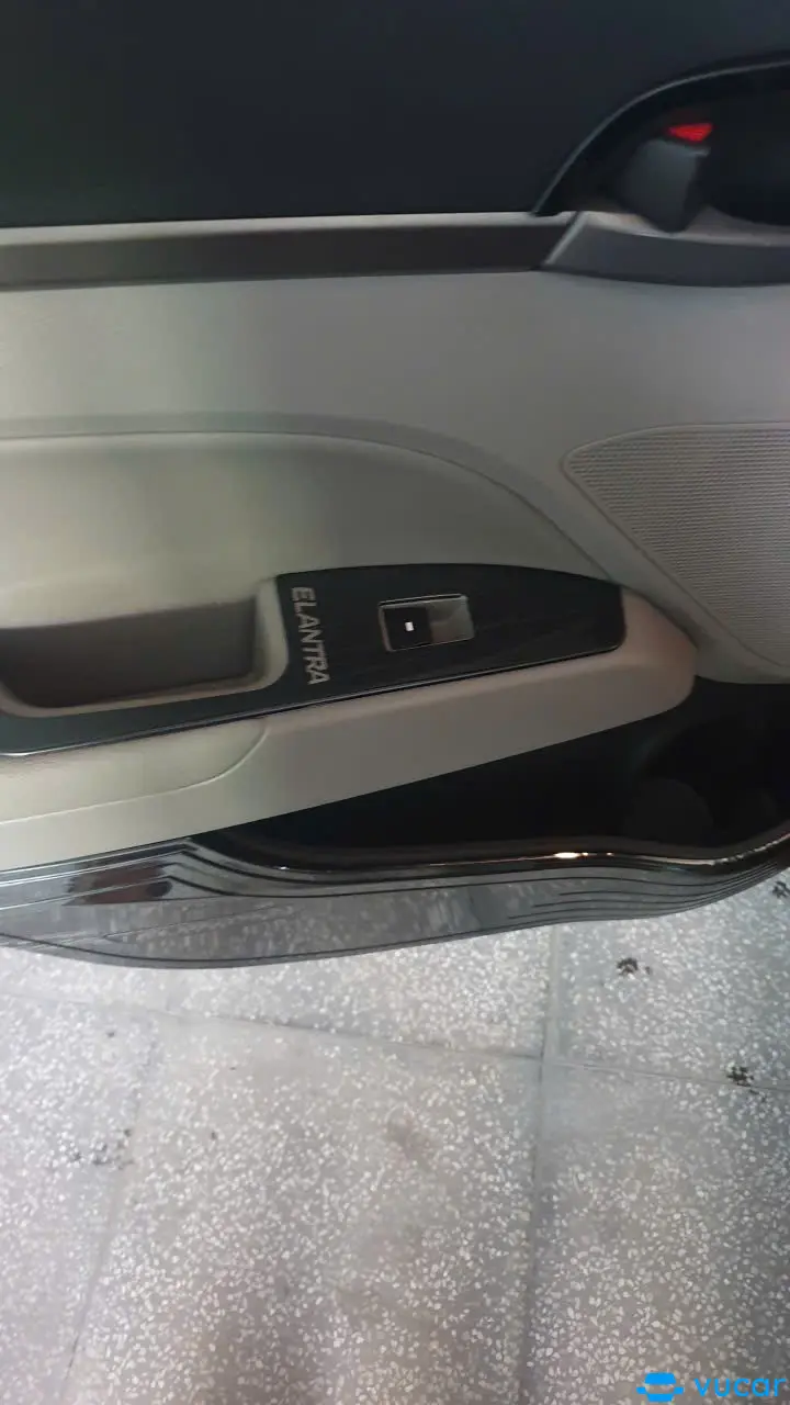 Huyndai elantra 2016 - 2.0 AT - Ngoại thất 5