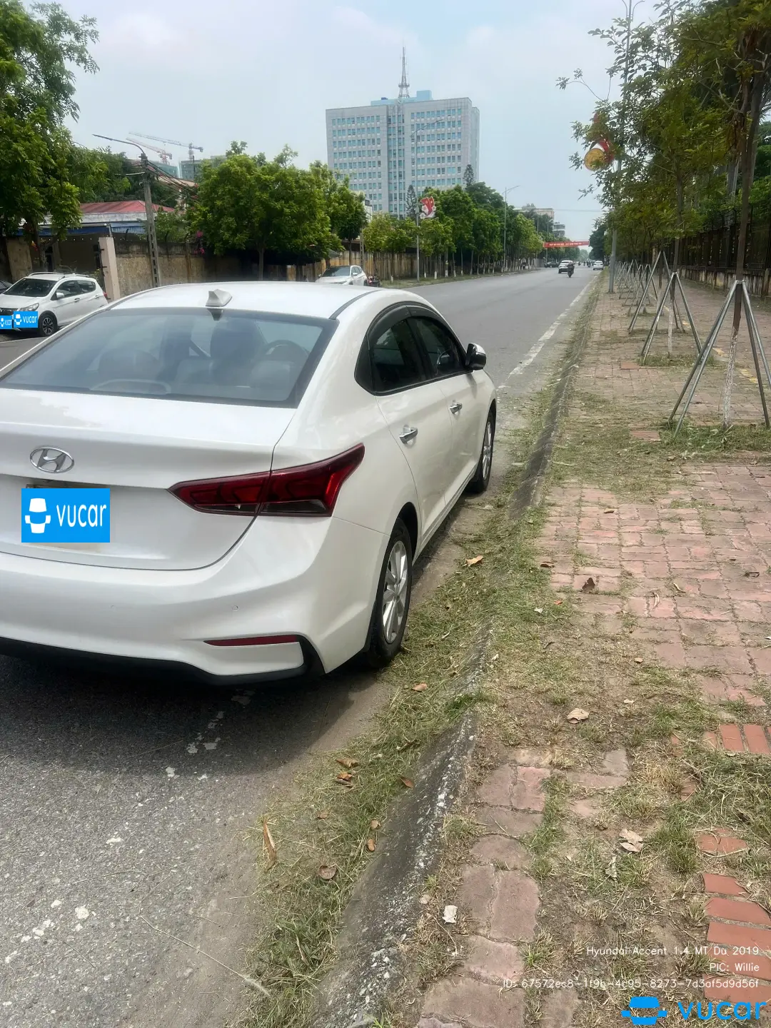 Hyundai Accent 1.4 MT Đủ 2019 - Ngoại thất 3