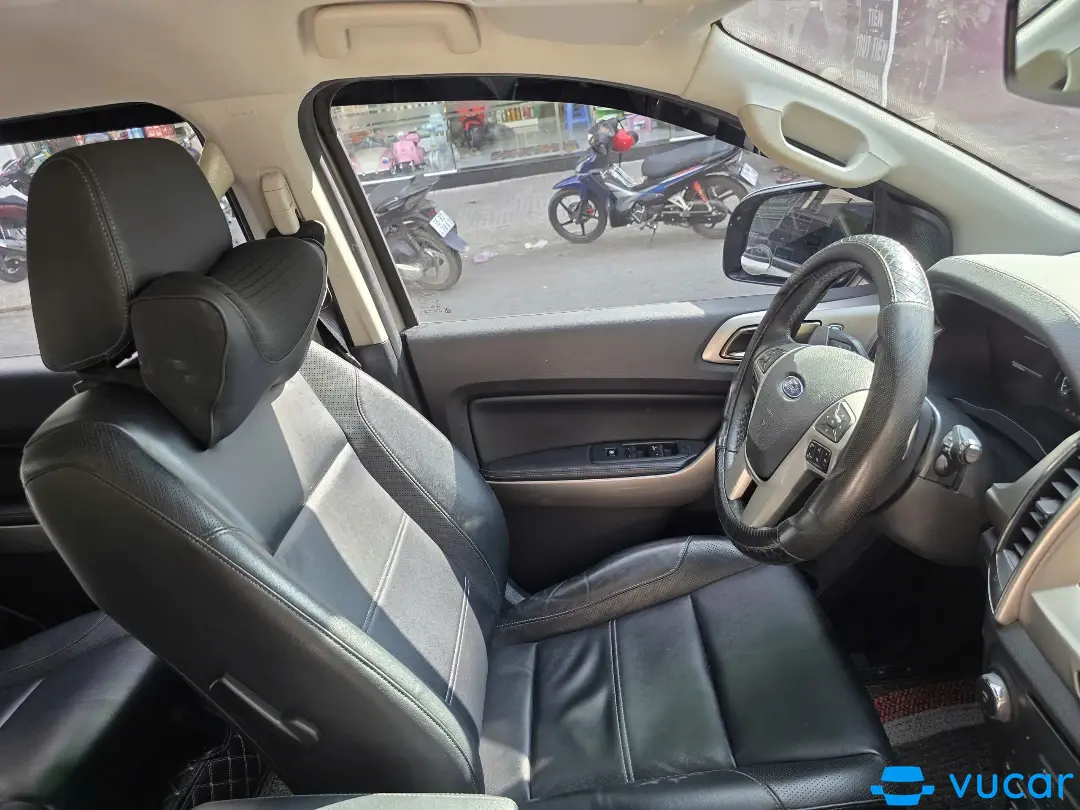 Ford Everest Trend 2.0L 4x2 AT 2020 - Nội thất 3