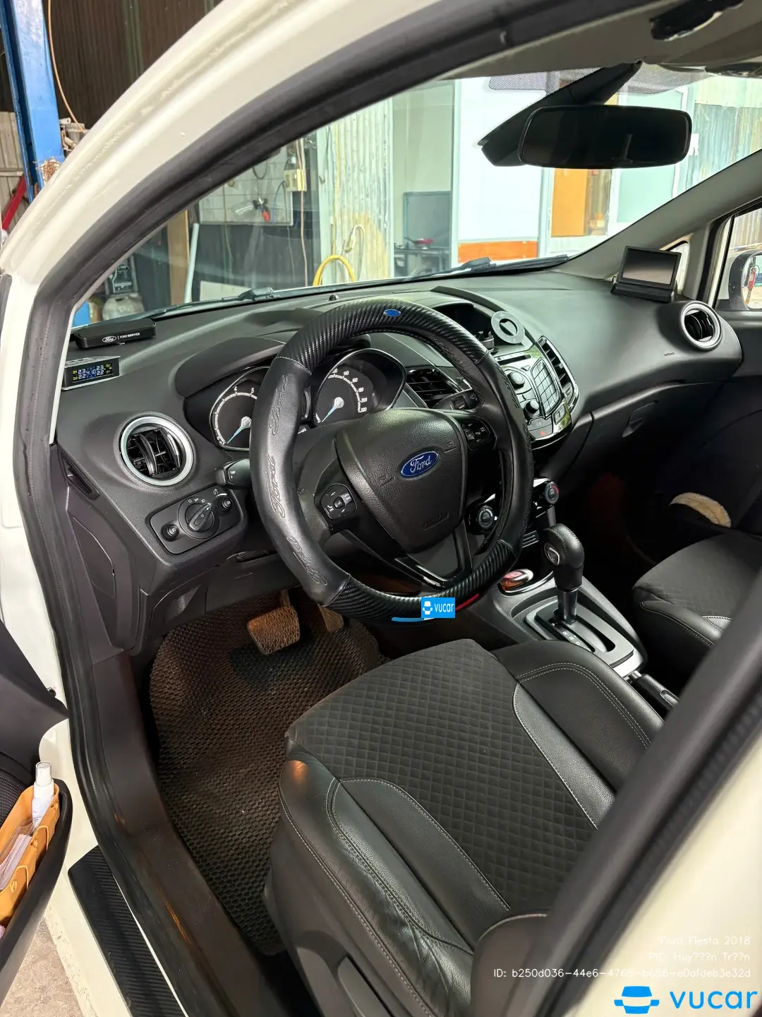 Ford Fiesta 2018 - Nội thất 1
