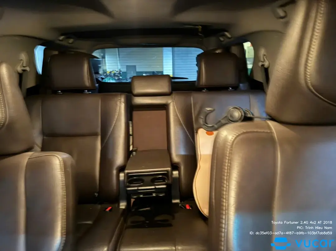 Toyota Fortuner 2.4G 4x2 AT 2018 - Nội thất 1