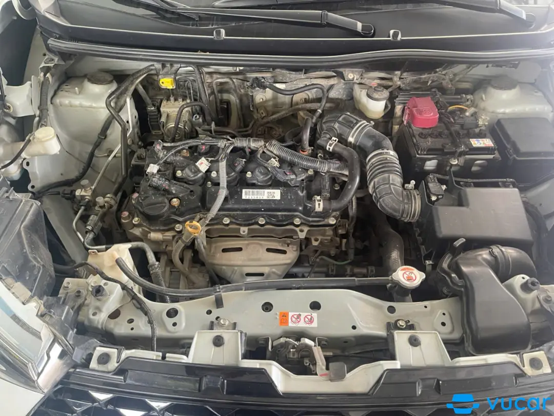 Toyota Veloz 2024 Cross Top 1.5 CVT - Khoang động cơ 1