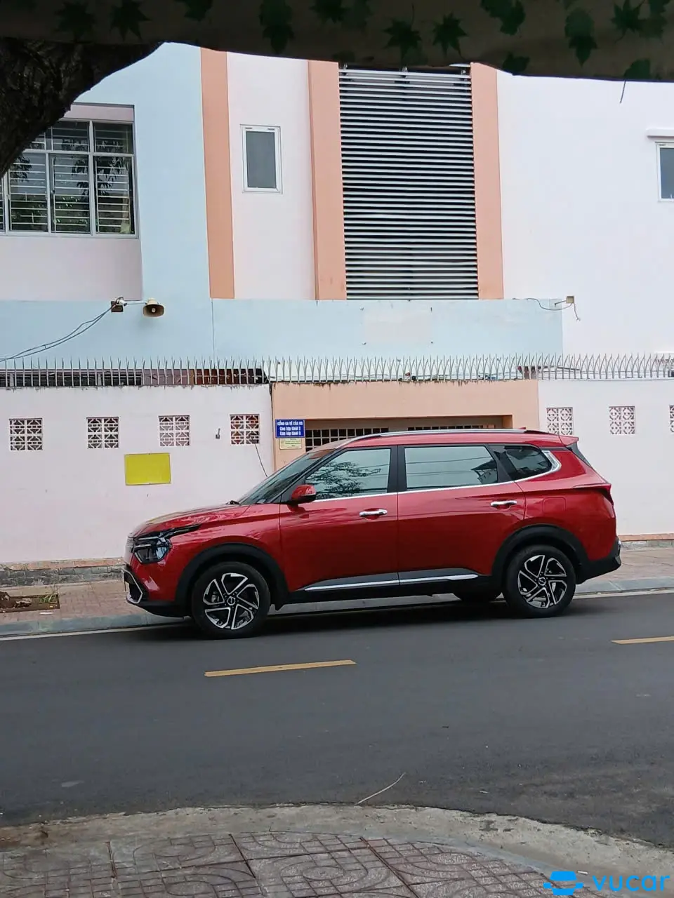 Kia Carens 1.5G Luxury 2023 - Ngoại thất 2