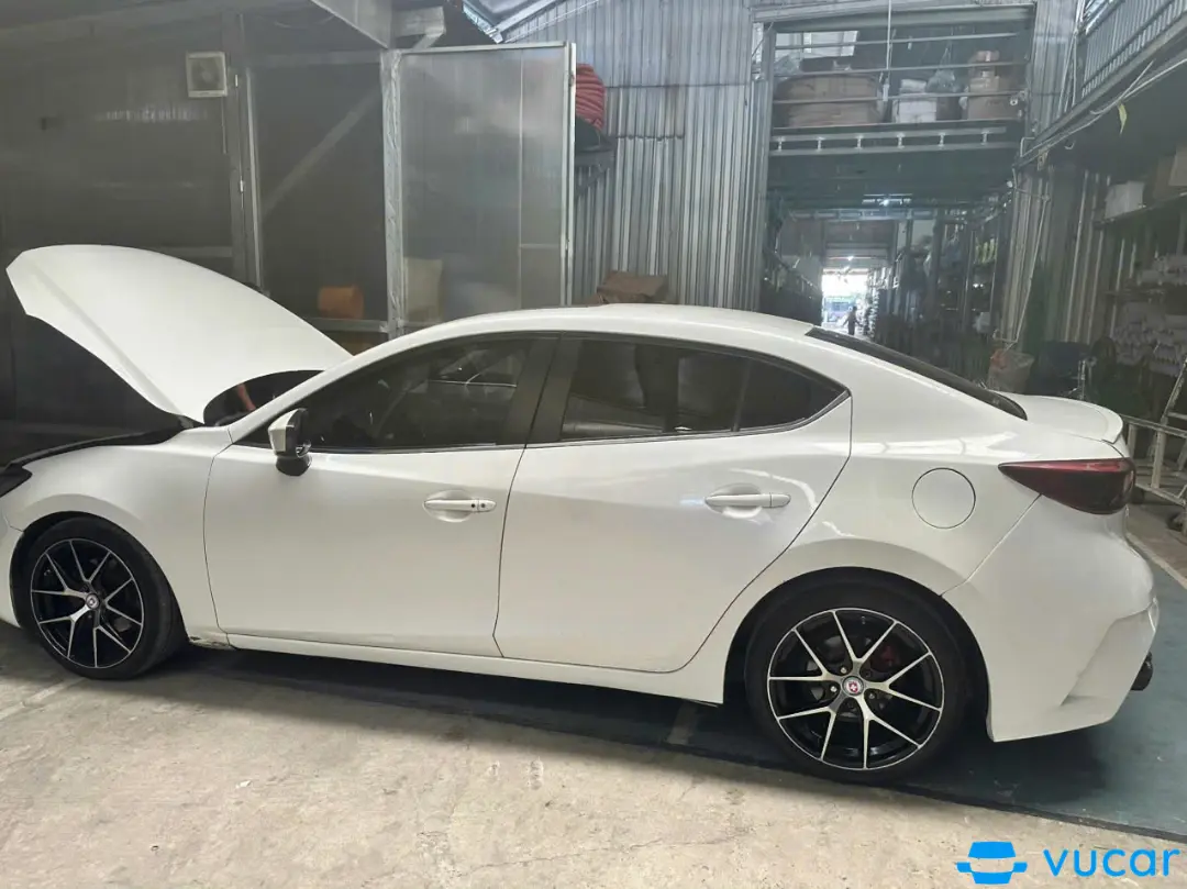 Mazda 3 2.0 AT 2015 - Ngoại thất 4