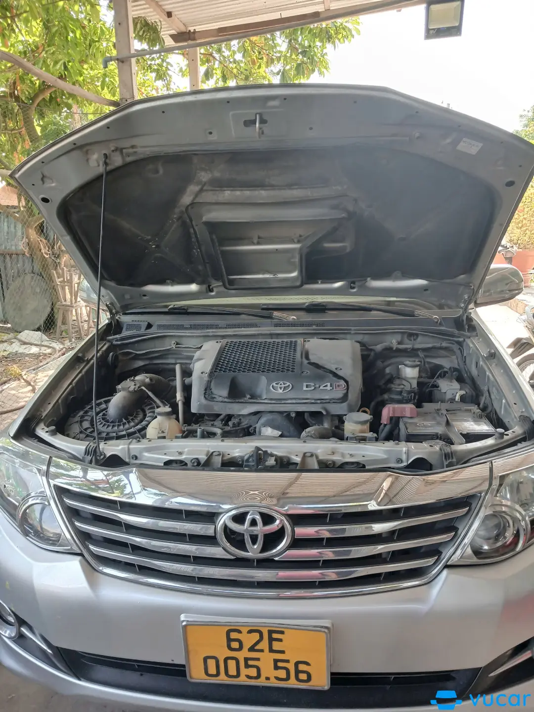 toyota Fotuner 2016 máy dầu 2.4 - Khoang động cơ 2