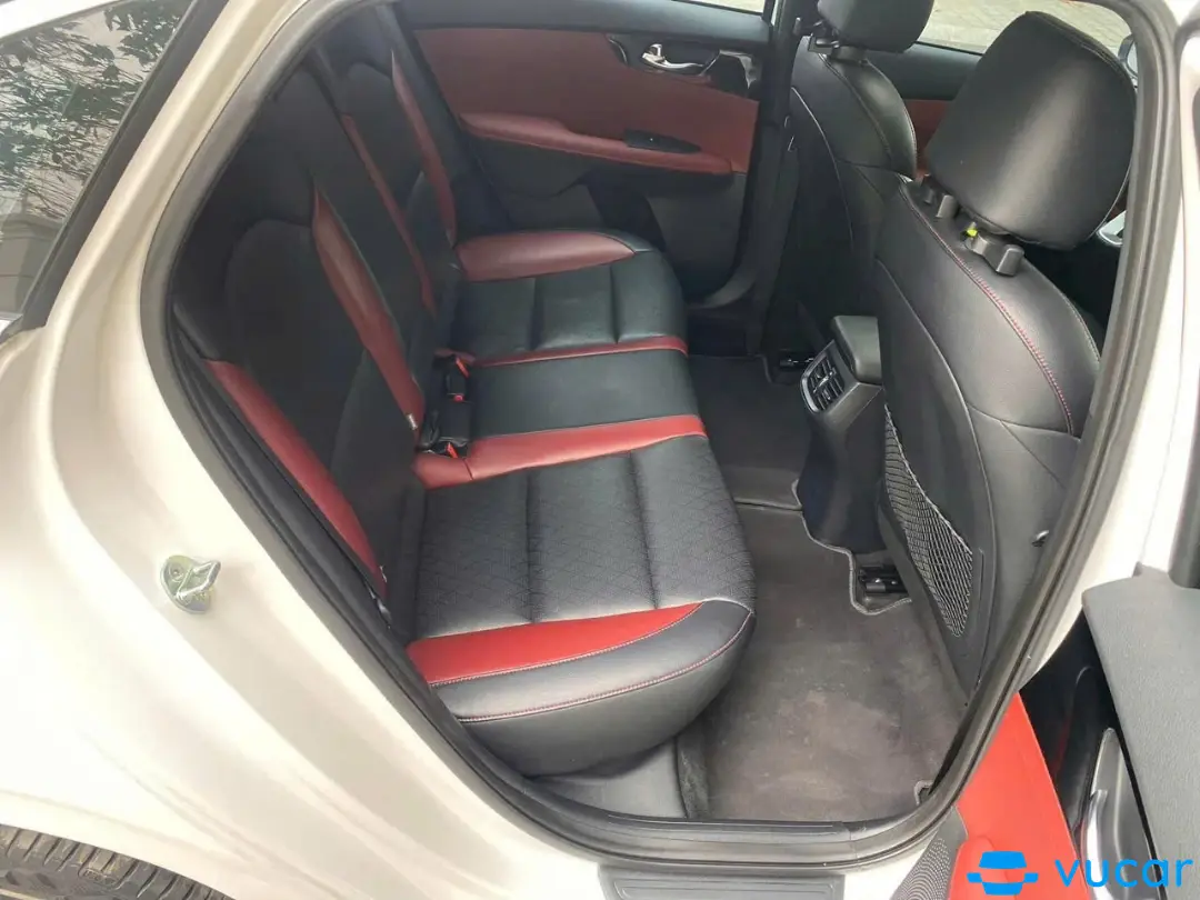 Kia Cerato 2.0 AT Premium 2021 - Nội thất 2