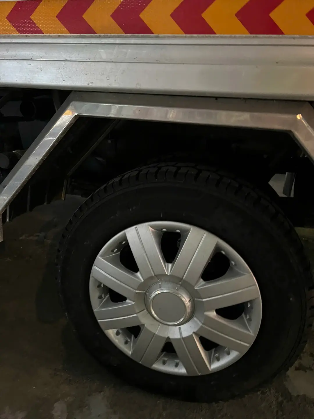 Hyundai New Porter H150 ES/CMN-TCK 2023 - Ngoại thất 5