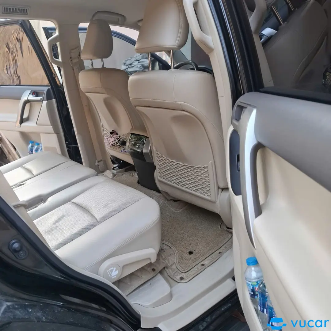 Toyota Land Cruiser Prado 2019 - Nội thất 3