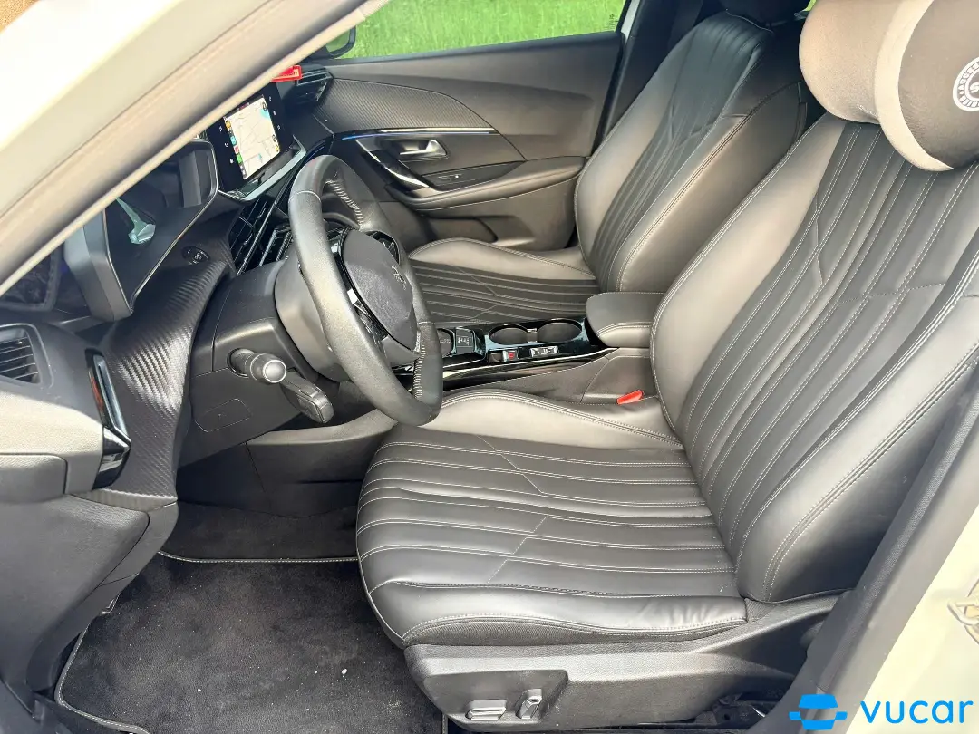 Peugeot 2008 GT Line 1.2 AT 2021 - Nội thất 4