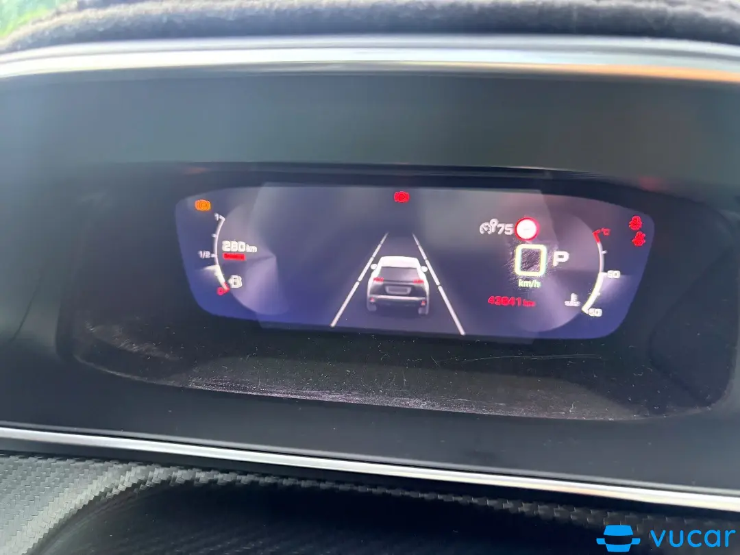 Peugeot 2008 GT Line 1.2 AT 2021 - Nội thất 5