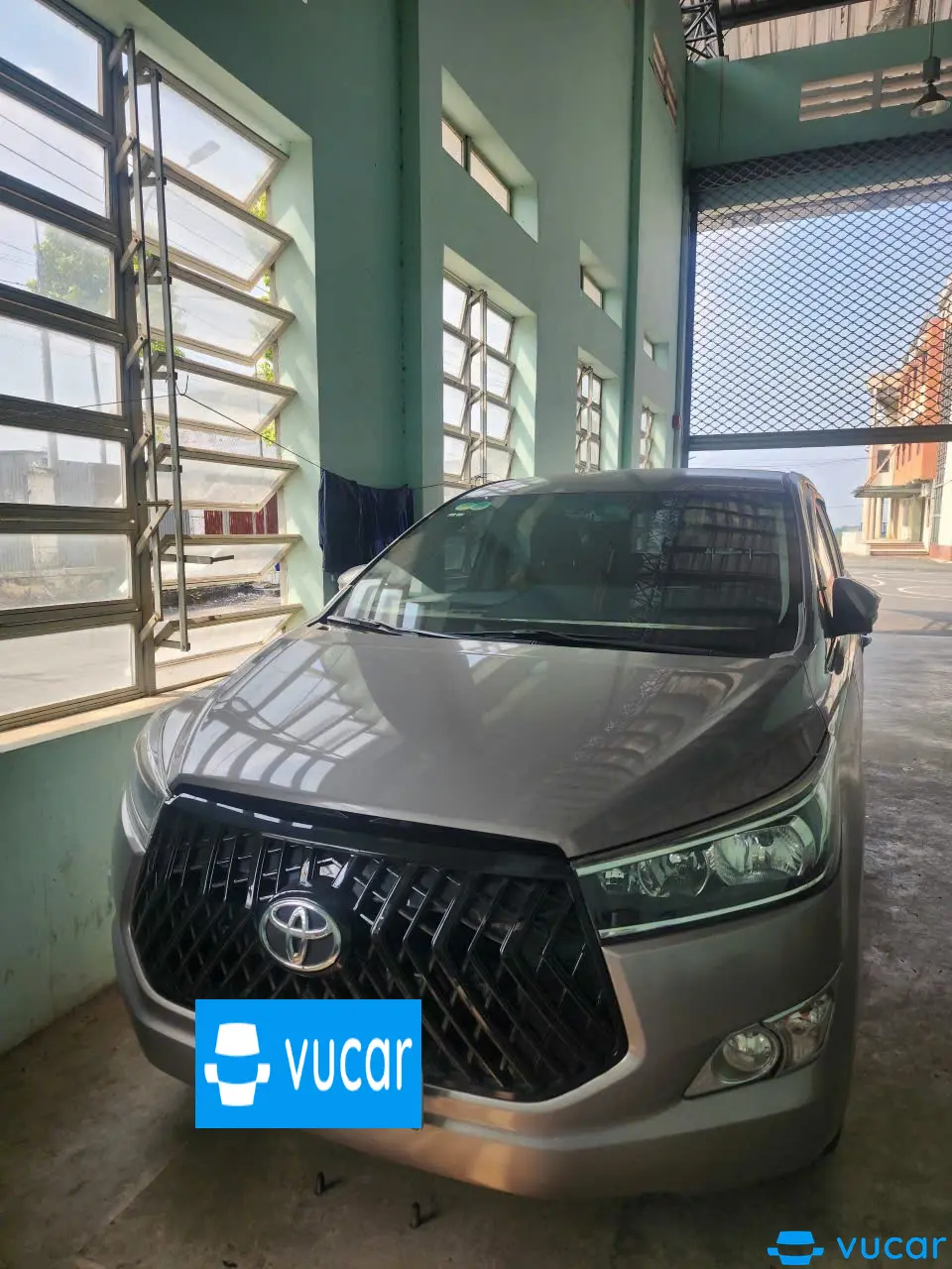 Ảnh xe Toyota Innova E 2018 