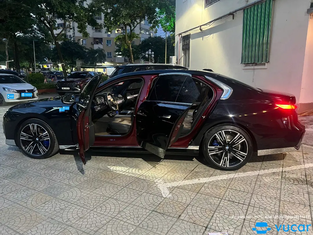 BMW 735i M Sport 2023 - Ngoại thất 14