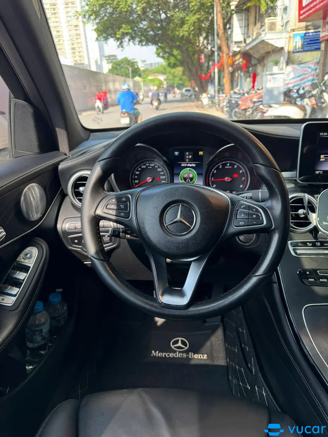 Mercedes Glc 300 4Matic 2018 - Nội thất 3