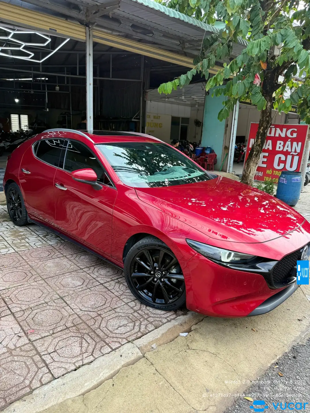 Ảnh xe Mazda3 2.0 Hatcback chạy 8 2020 - ảnh 4