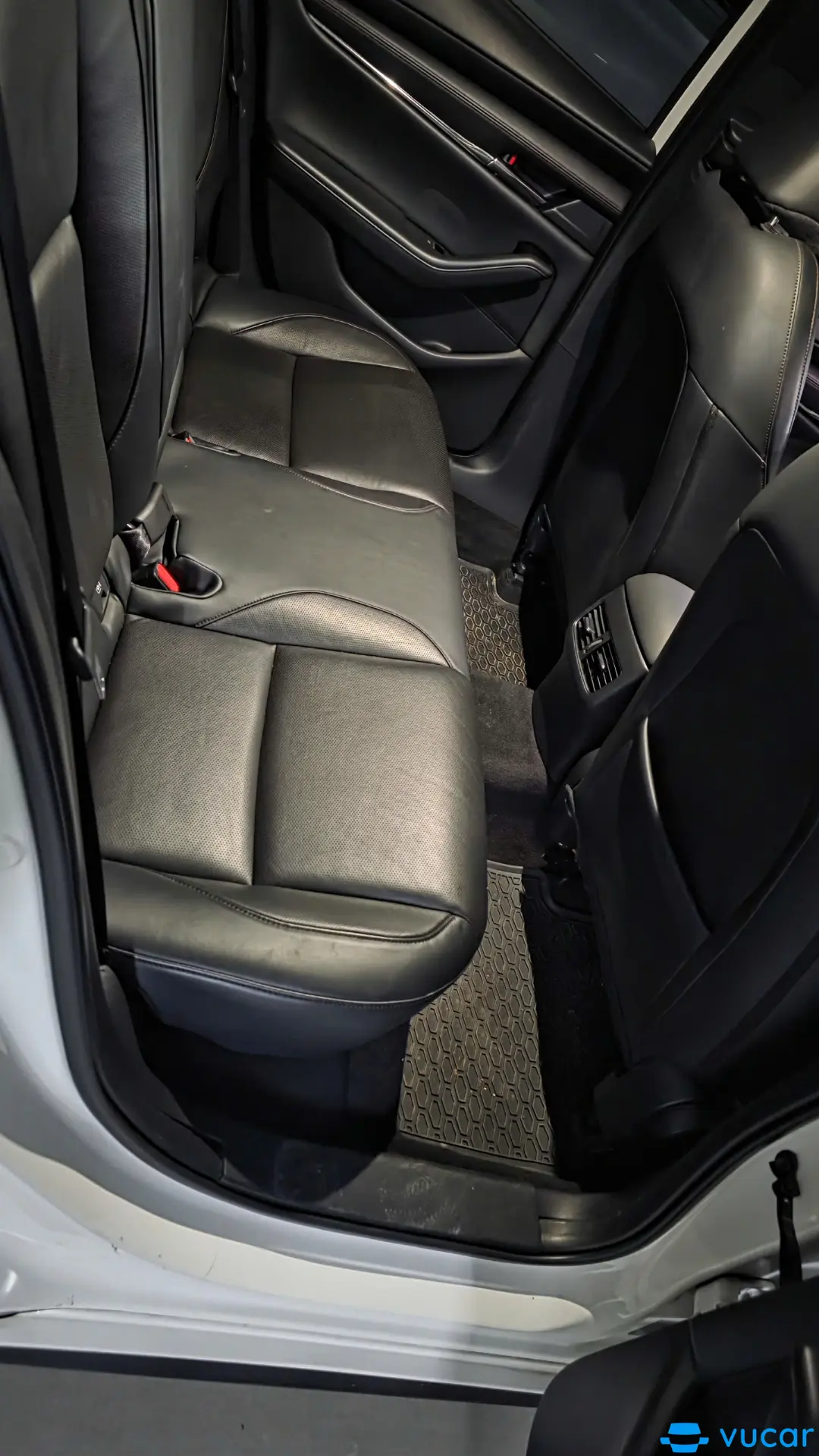 Mazda 3 Luxury 2020 - Nội thất 3