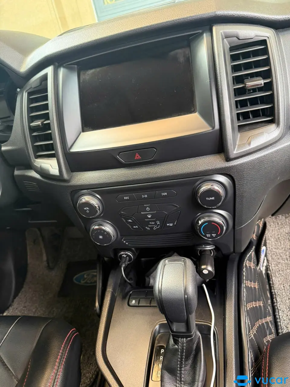 Ford Ranger XLS 2.2L 4x2 AT 2021 - Nội thất 3